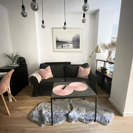 Garden Place Apartment Warszawa Zewnętrze zdjęcie